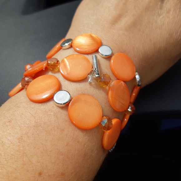 Set of 3 Kenneth Cole Orange Bracelets - Picture 4 of 4